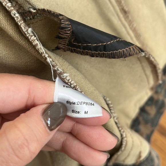 Leopard Jean Jacket - Picture 6 of 9